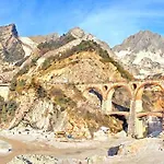 Lavigna Di Nardi Maria Affittacamere Carrara